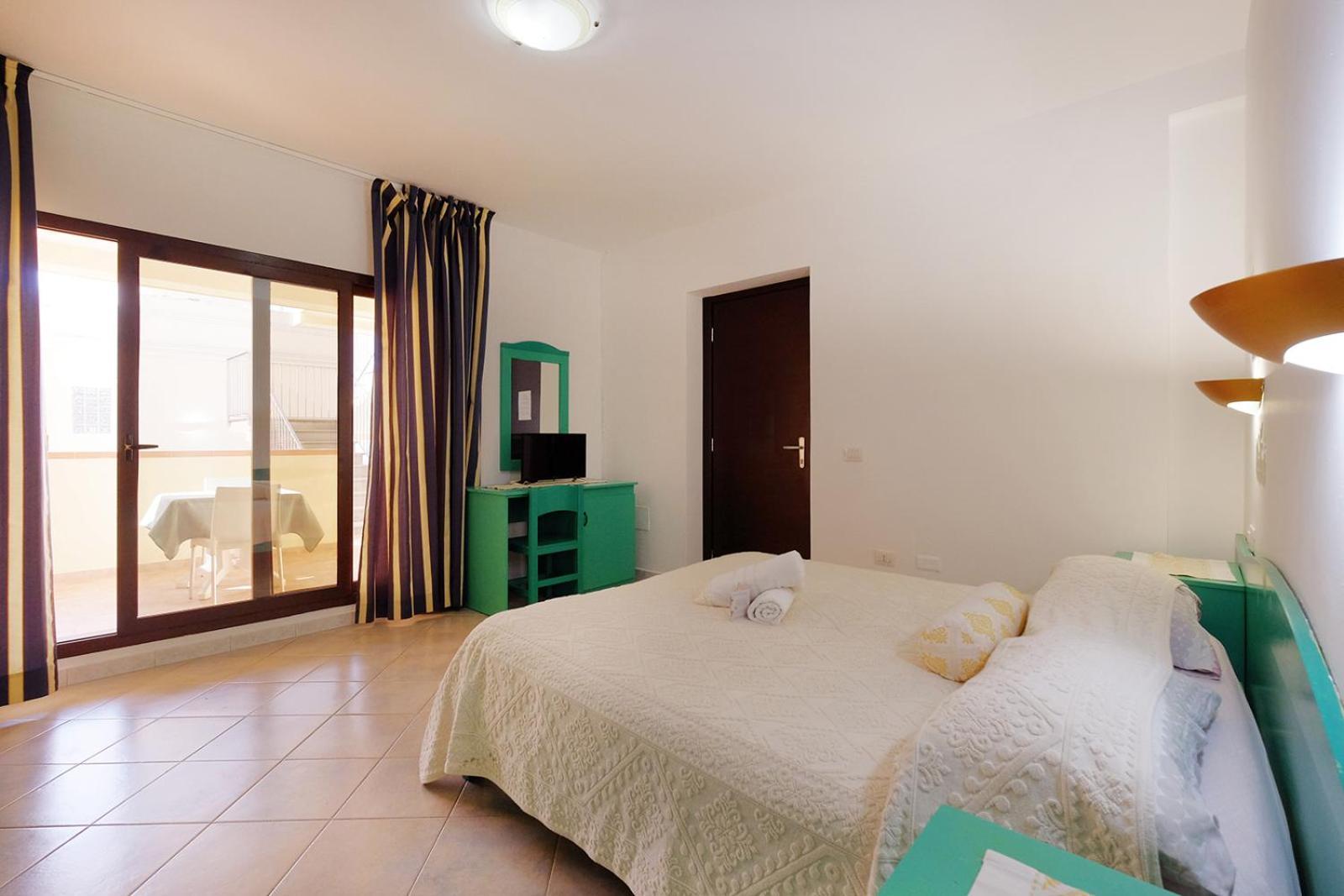 Su Nuraghe Hotel Sant'Anna Arresi Eksteriør billede