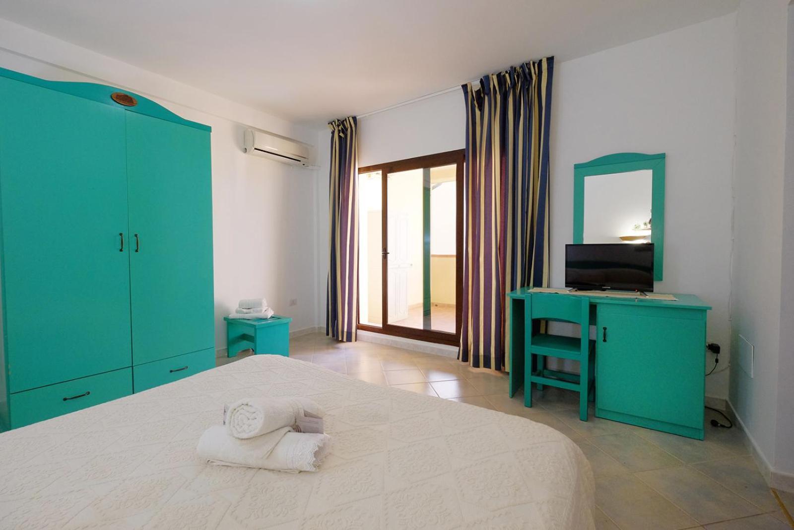 Su Nuraghe Hotel Sant'Anna Arresi Eksteriør billede